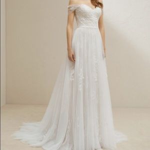 Pronovias wedding dress brand new
